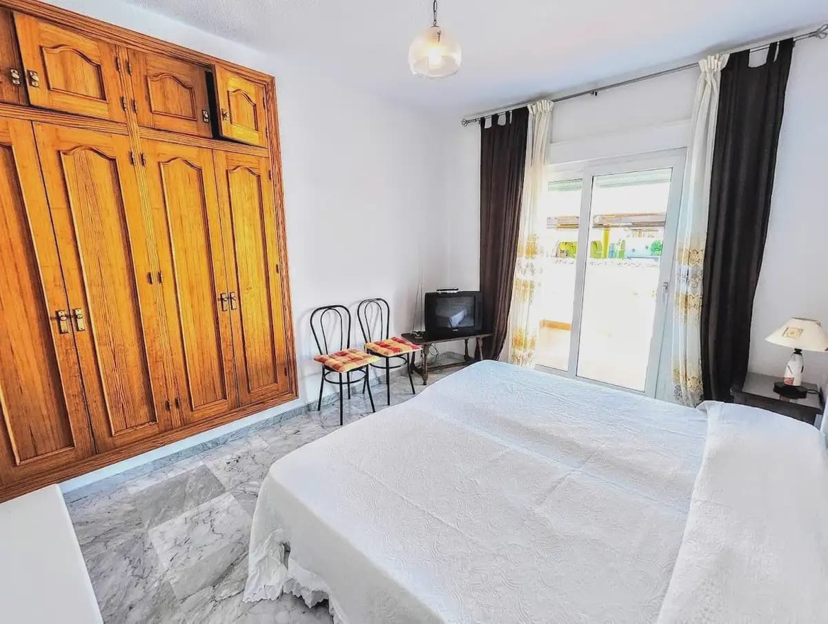 4 bedroom Villa for sale in Benalmadena with pool garage - € 890,000 (Ref: 9894728)