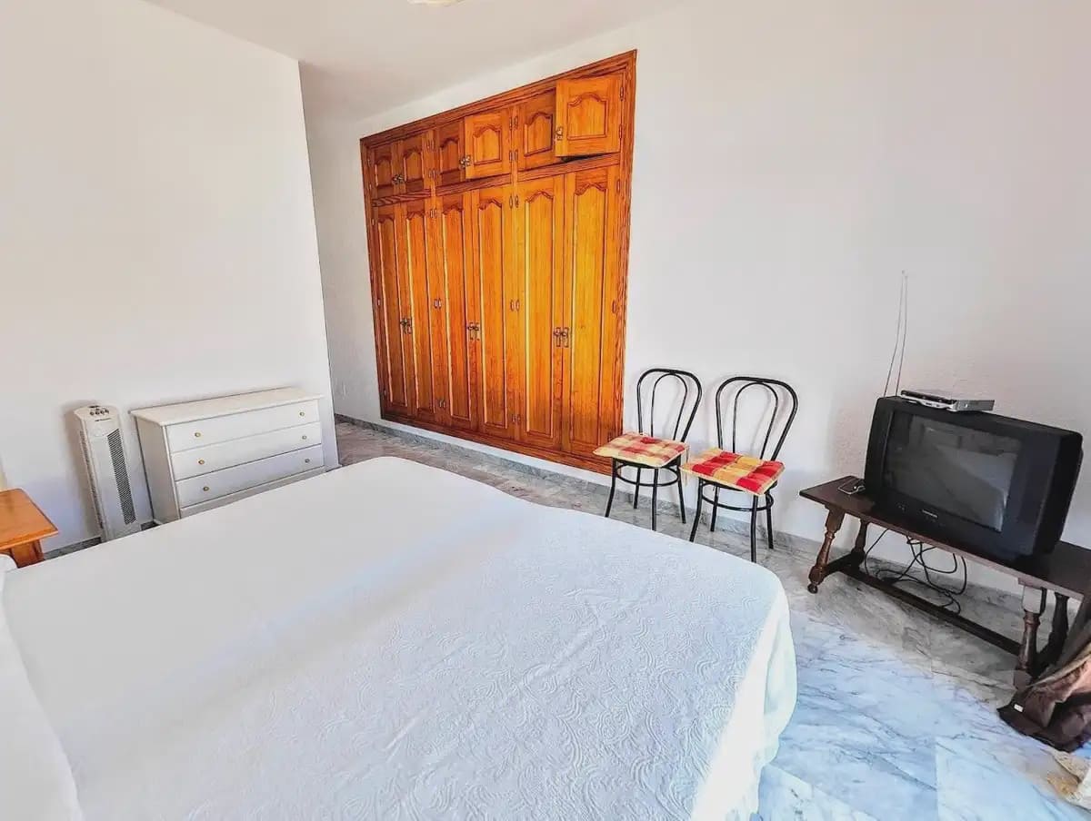 4 bedroom Villa for sale in Benalmadena with pool garage - € 890,000 (Ref: 9894728)