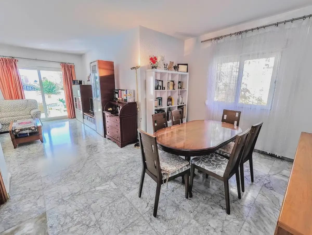 4 bedroom Villa for sale in Benalmadena with pool garage - € 890,000 (Ref: 9894728)