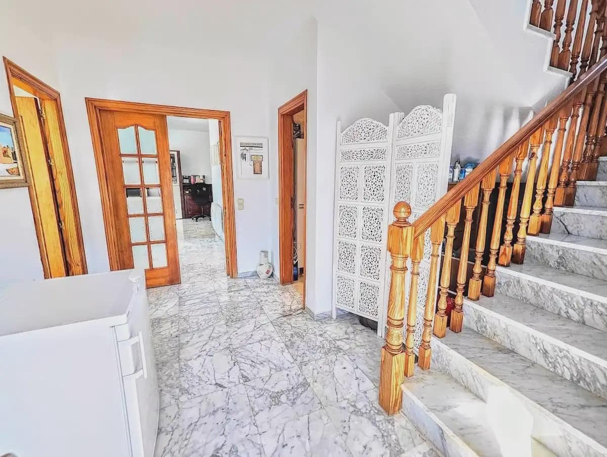 4 bedroom Villa for sale in Benalmadena with pool garage - € 890,000 (Ref: 9894728)