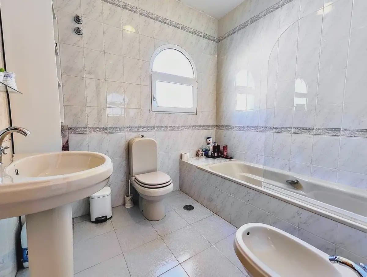 4 bedroom Villa for sale in Benalmadena with pool garage - € 890,000 (Ref: 9894728)