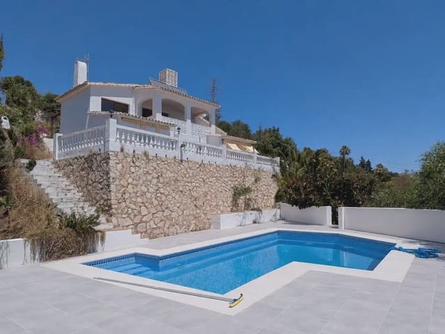 3 bedroom Villa for sale in Arroyo de la Miel, Benalmádena - € 979,000 (Ref: 9894730)
