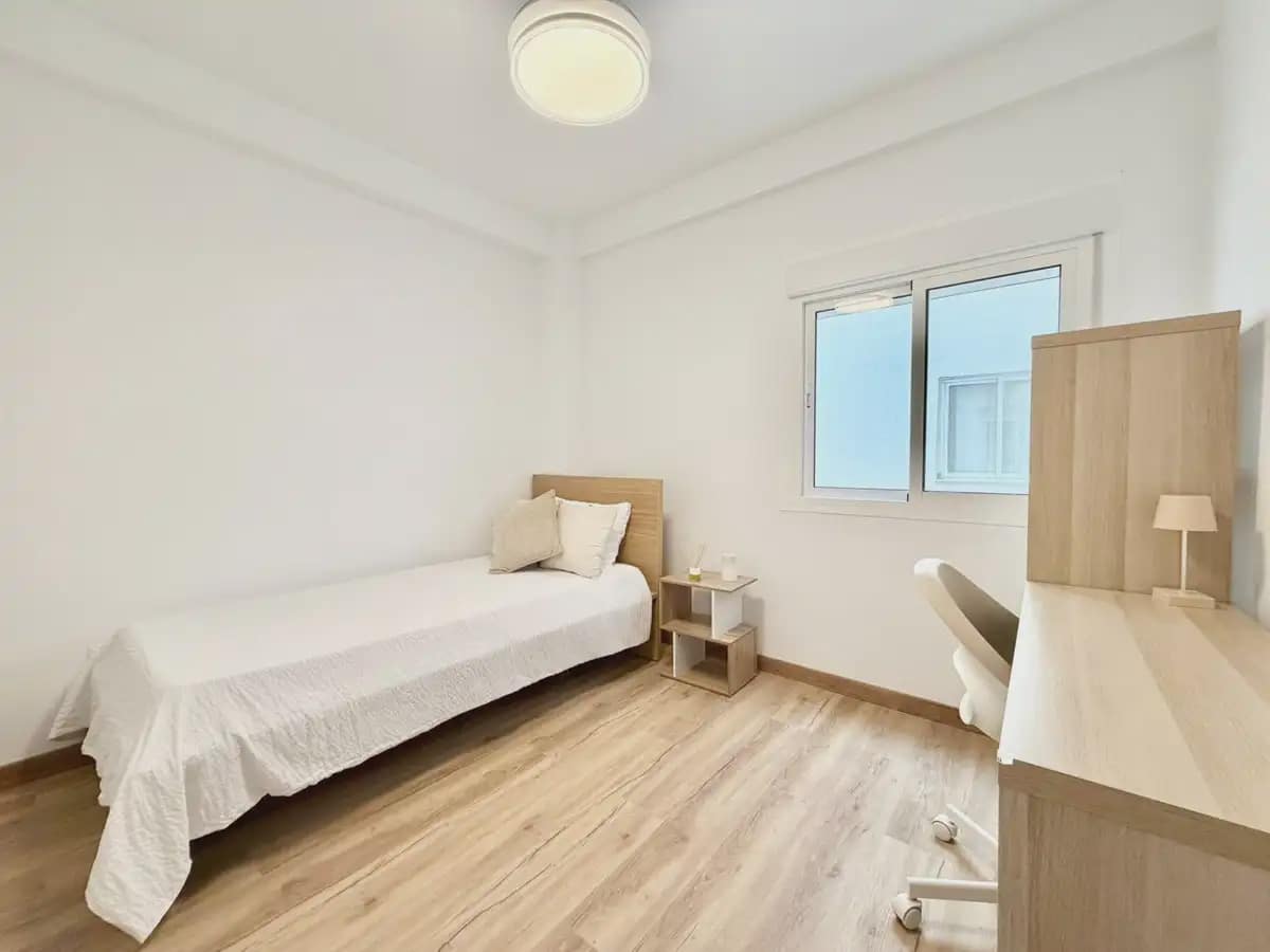 Apartamento de 2 habitaciones en Benalmádena en venta con piscina garaje - 325.000 € (Ref: 9894731)