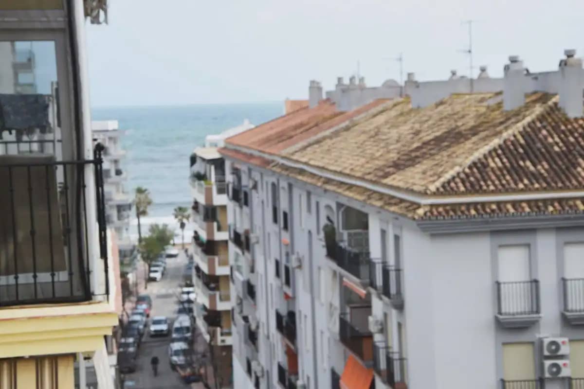 4 soveværelse Strandlejlighed til salg i Fuengirola - € 450.000 (Ref: 9896884)