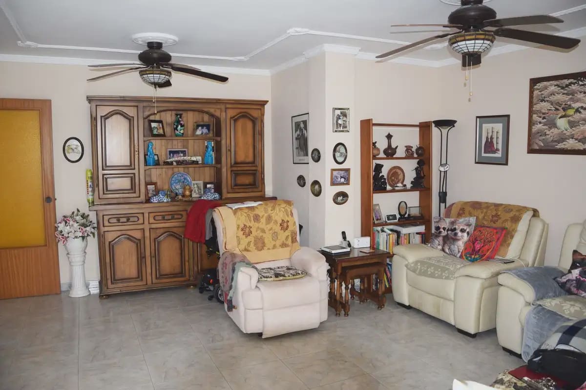 4 soveværelse Strandlejlighed til salg i Fuengirola - € 450.000 (Ref: 9896884)