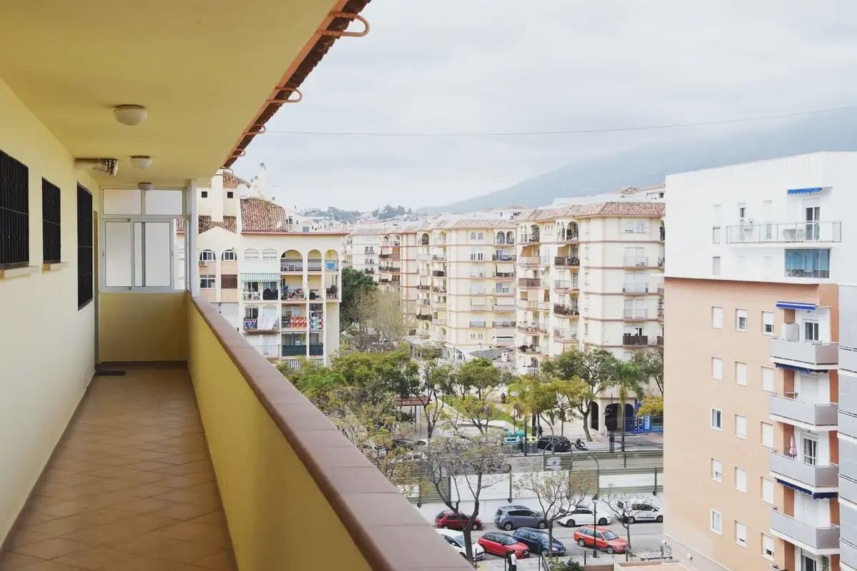 4 soveværelse Strandlejlighed til salg i Fuengirola - € 450.000 (Ref: 9896884)