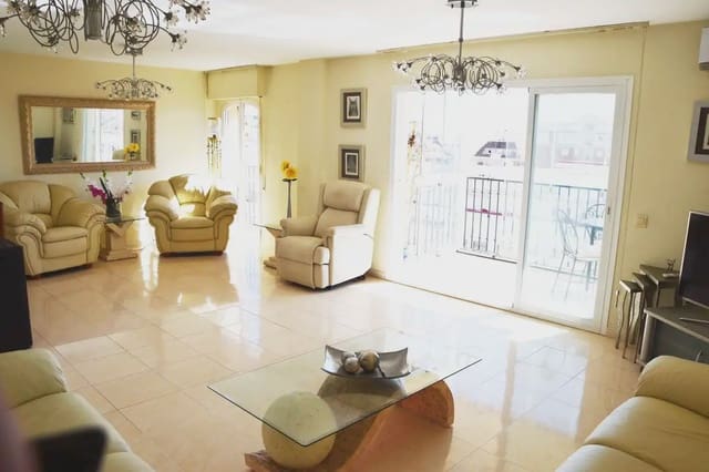 2 sovrum Strandlägenhet till salu i Centro ciudad, Fuengirola - 425 000 € (Ref: 9896885)