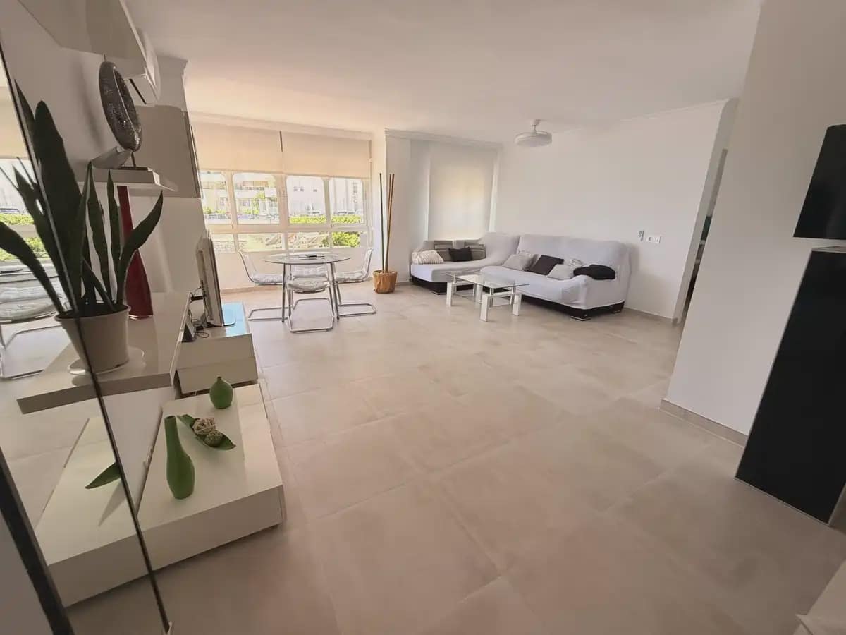3 makuuhuone Huoneisto myytävänä paikassa Benalmadena mukana uima-altaan 
autotalli - 625 700 € (Ref: 9908763)