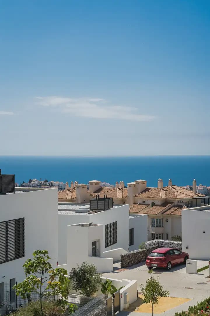 3 sypialnia Dom blizniak na sprzedaż w Mijas z basenem garażem - 850 000 € (Ref: 9908764)