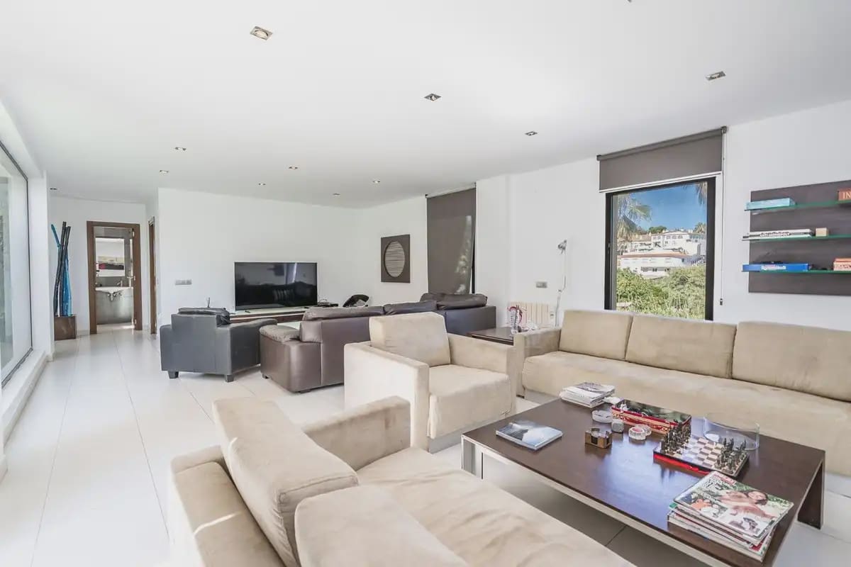 5 sovrum Villa till salu i Mijas med pool garage - 1 150 000 € (Ref: 9908768)