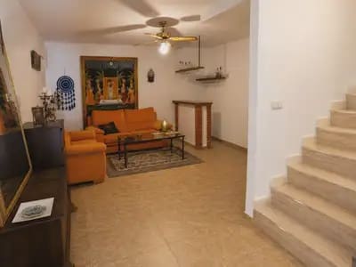3 sovrum Hus till salu i La Sierrezuela med pool garage - 530 000 € (Ref: 9912288)
