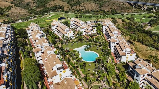 2 soverom Leilighet til salgs i Riviera del Sol, Mijas med svømmebasseng garasje - € 315 000 (Ref: 9913397)