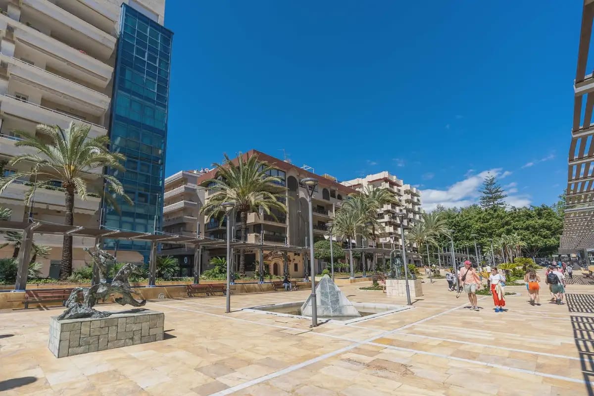 5 slaapkamer Penthouse te koop in Marbella met garage - € 1.599.000 (Ref: 9916122)