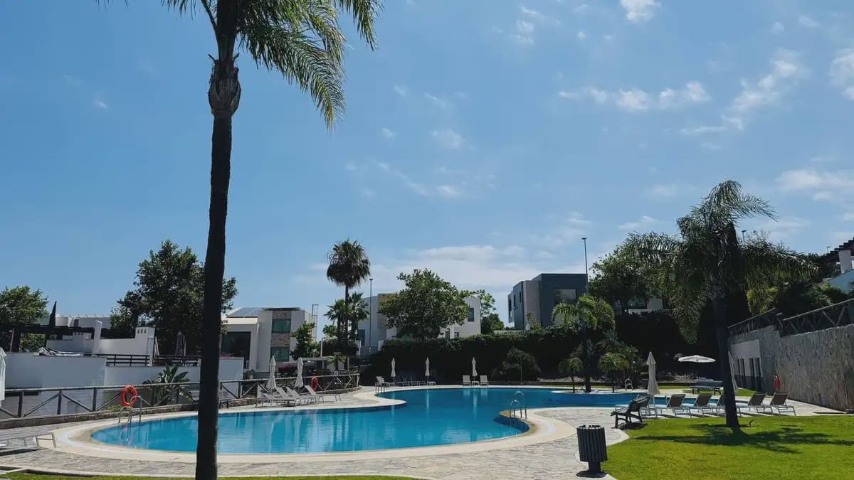 3 slaapkamer Appartement te koop in Marbella met zwembad garage - € 880.500 (Ref: 9916125)