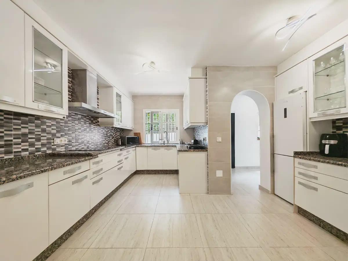 3 chambre Villa/Maison à vendre à Benalmadena avec piscine garage - 895 000 € (Ref: 9916126)