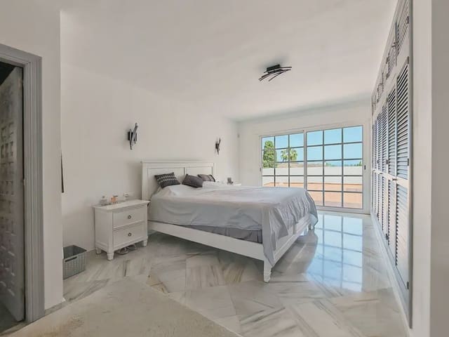3 chambre Villa/Maison à vendre à Arroyo de la Miel, Benalmádena avec piscine garage - 895 000 € (Ref: 9916126)