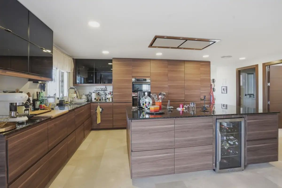 6 soveværelse Villa til salg i Benalmadena med swimmingpool garage - € 2.495.000 (Ref: 9922588)