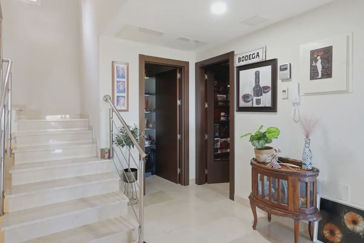 6 soveværelse Villa til salg i Benalmadena med swimmingpool garage - € 2.495.000 (Ref: 9922588)