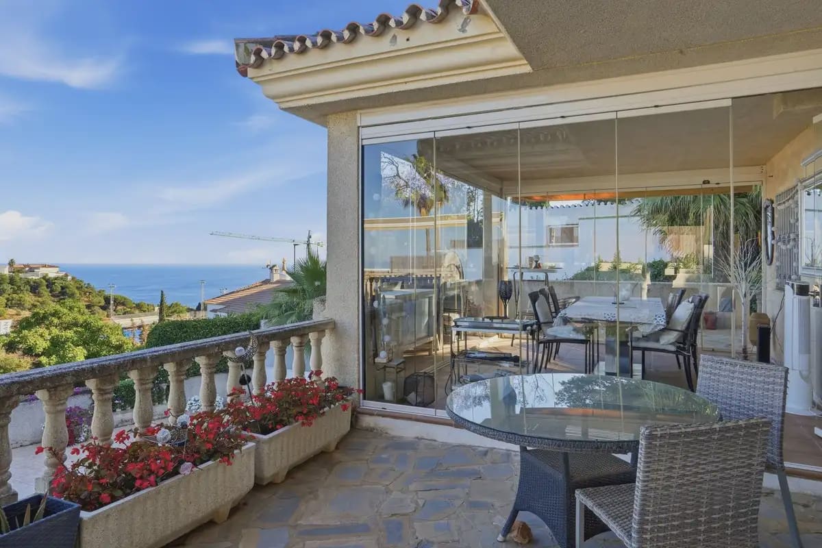 6 soveværelse Villa til salg i Benalmadena med swimmingpool garage - € 2.495.000 (Ref: 9922588)