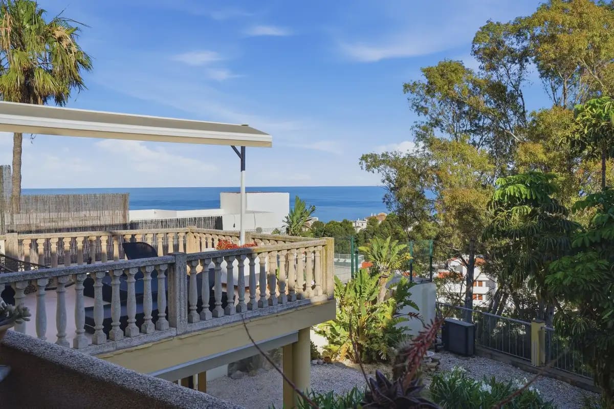 6 soveværelse Villa til salg i Benalmadena med swimmingpool garage - € 2.495.000 (Ref: 9922588)