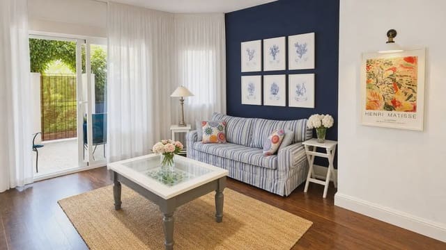 2 bedroom Beach Apartment for sale in Elviria, Marbella with pool garage - € 599,000 (Ref: 9922589)