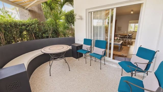 2 bedroom Beach Apartment for sale in Elviria, Marbella with pool garage - € 599,000 (Ref: 9922589)