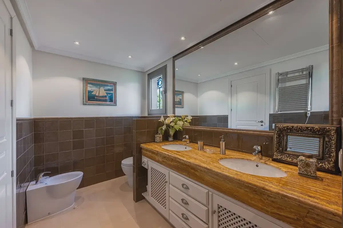 Chalet de 5 habitaciones en Marbella en venta con piscina garaje - 5.500.000 € (Ref: 9924814)