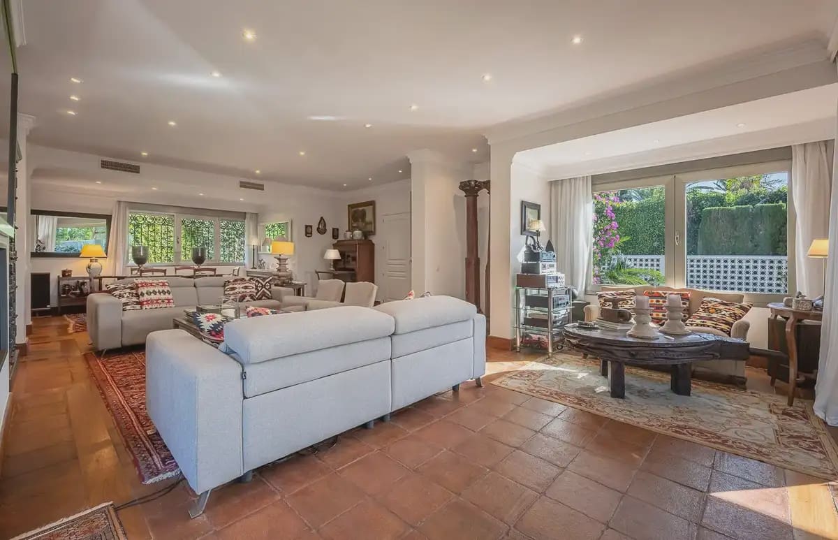 Chalet de 5 habitaciones en Marbella en venta con piscina garaje - 5.500.000 € (Ref: 9924814)