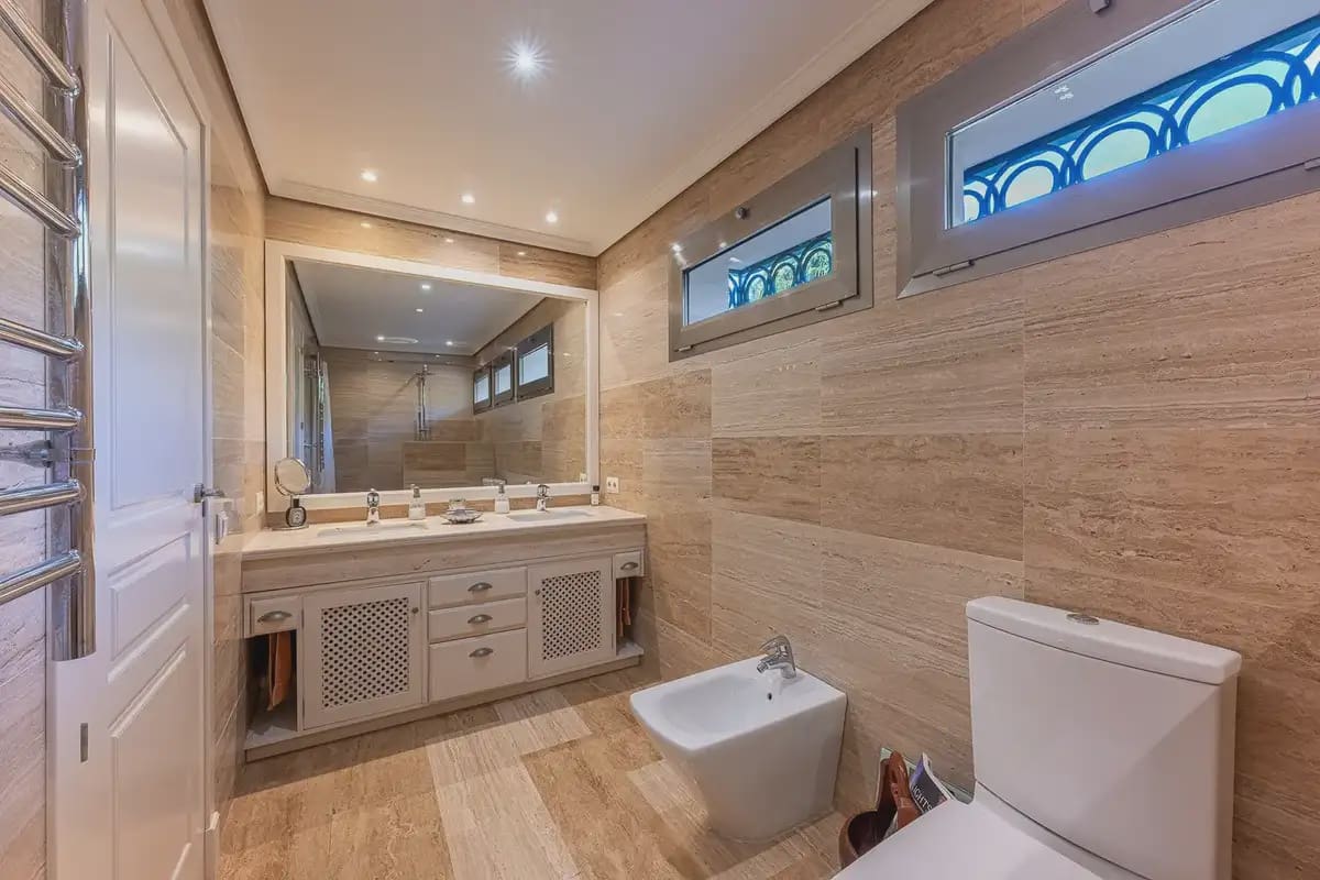 Chalet de 5 habitaciones en Marbella en venta con piscina garaje - 5.500.000 € (Ref: 9924814)