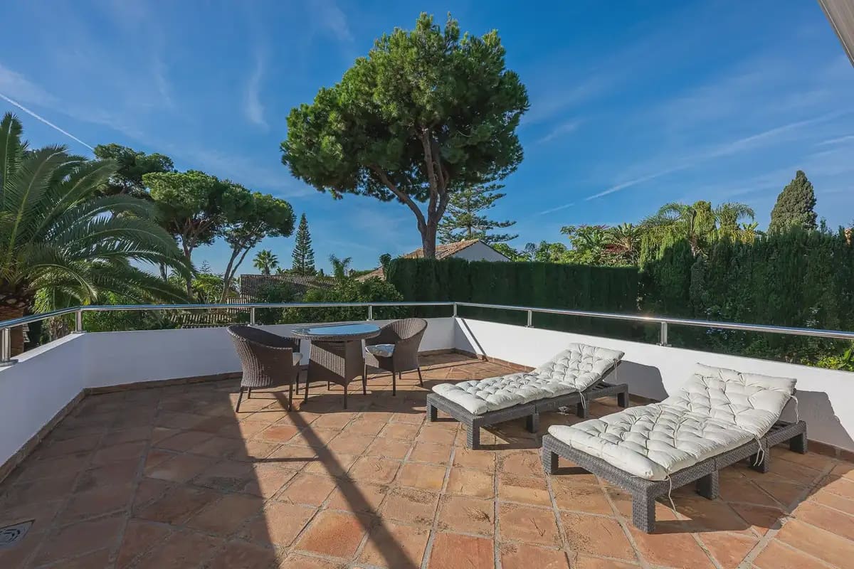 Chalet de 5 habitaciones en Marbella en venta con piscina garaje - 5.500.000 € (Ref: 9924814)