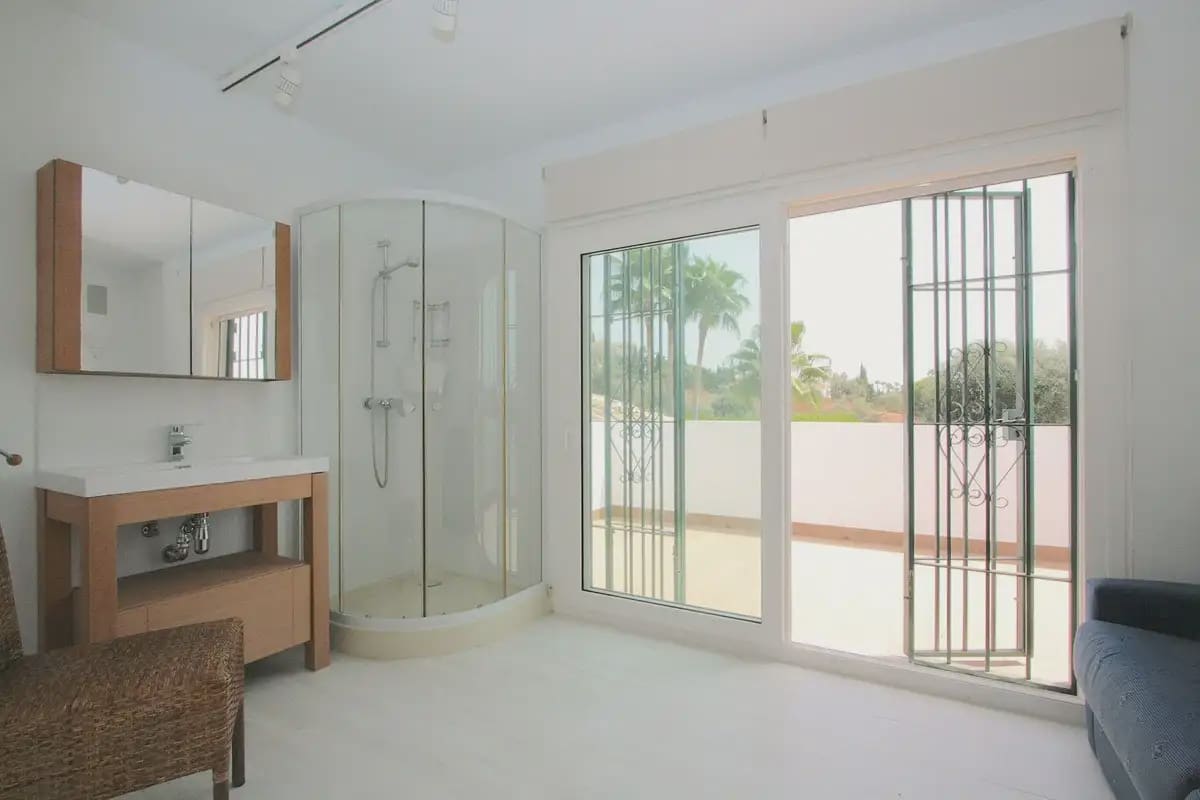 3 sypialnia Willa na sprzedaż w Mijas z basenem garażem - 1 295 000 € (Ref: 9929611)
