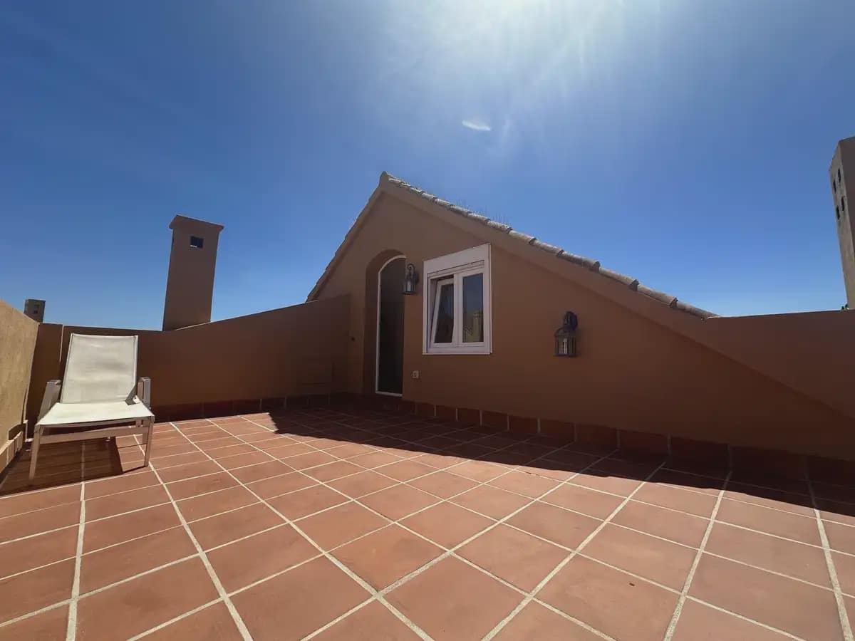 5 soveværelse Semi-Rækkehus til salg i Mijas med swimmingpool garage - € 440.000 (Ref: 9929613)
