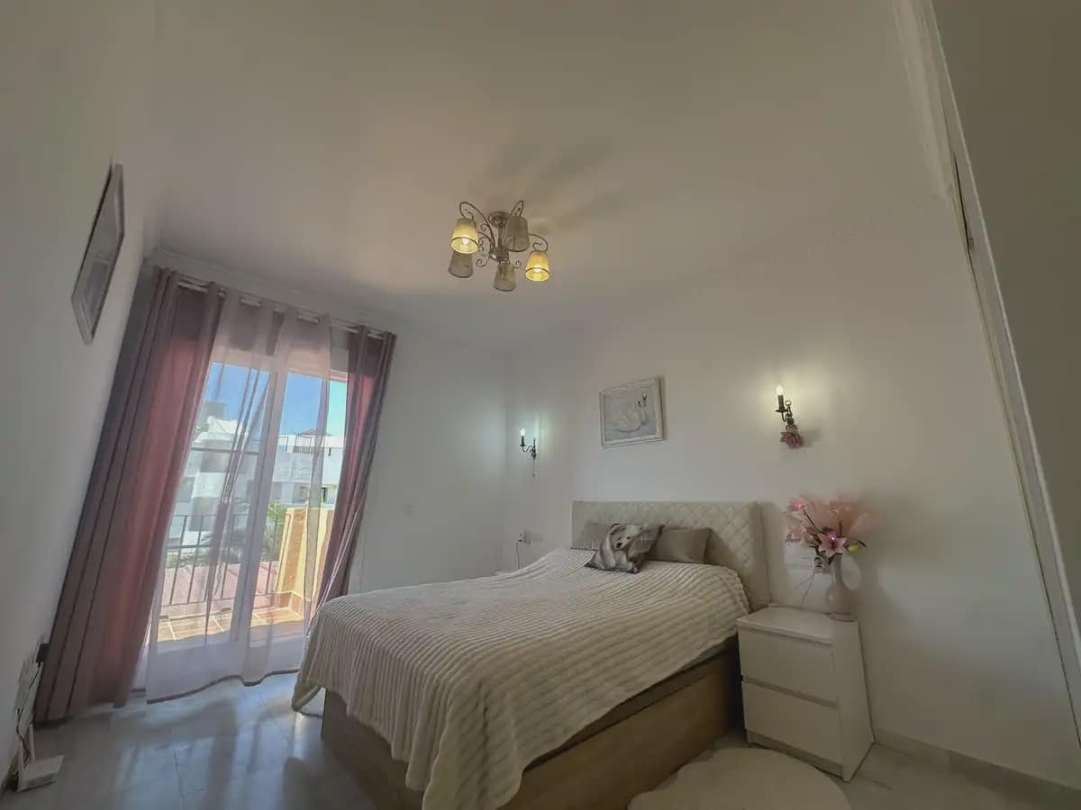 5 soveværelse Semi-Rækkehus til salg i Mijas med swimmingpool garage - € 440.000 (Ref: 9929613)