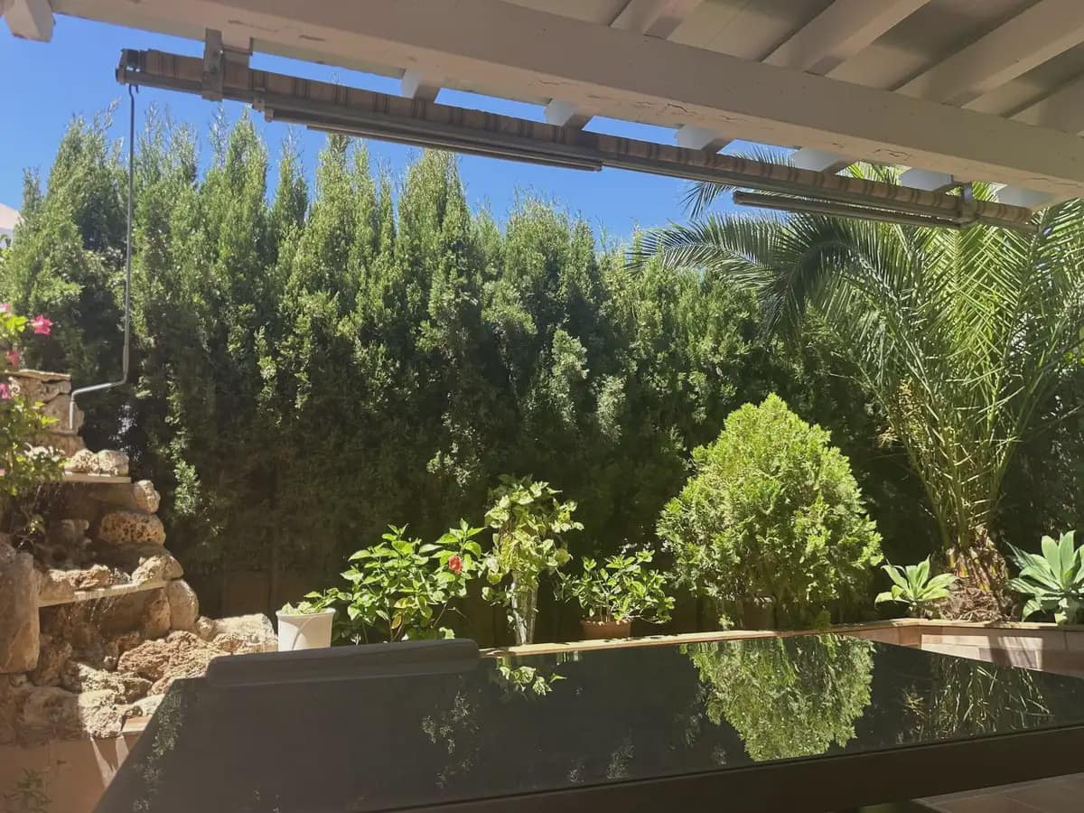 5 soveværelse Semi-Rækkehus til salg i Mijas med swimmingpool garage - € 440.000 (Ref: 9929613)