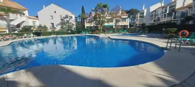 3 Zimmer Penthouse zu verkaufen in Marbella mit Pool Garage - 499.000 € (Ref: 9934450)
