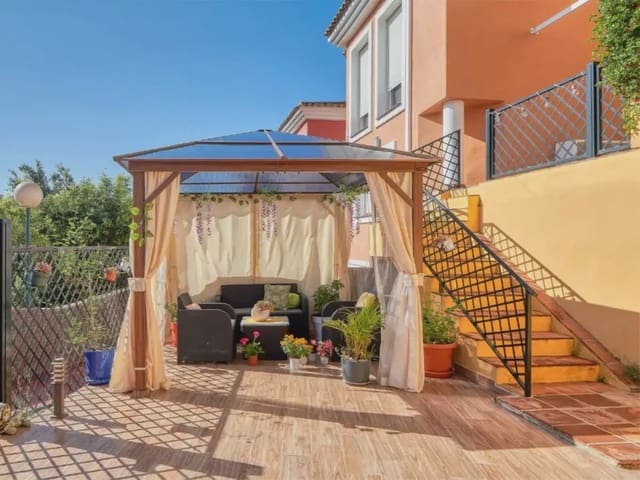 3 soverom Hus til salgs i La Capellanía - El Higuerón, Benalmádena med svømmebasseng garasje - € 629 995 (Ref: 9936673)
