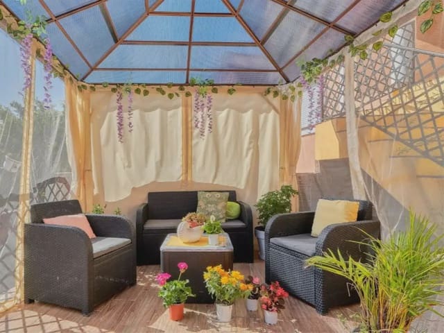 3 soverom Hus til salgs i La Capellanía - El Higuerón, Benalmádena med svømmebasseng garasje - € 629 995 (Ref: 9936673)
