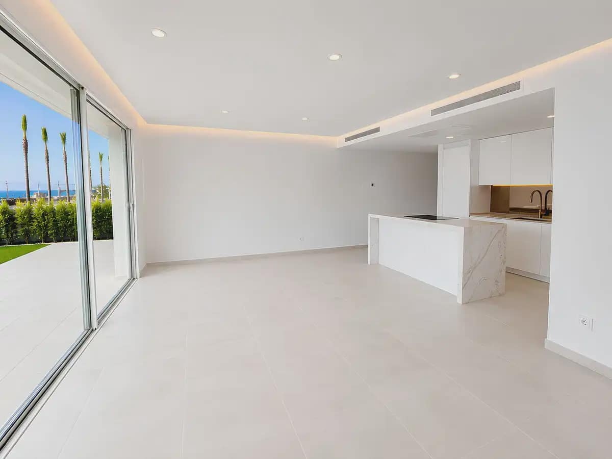 3 sypialnia Apartament na sprzedaż w Mijas z basenem garażem - 949 000 € (Ref: 9940410)