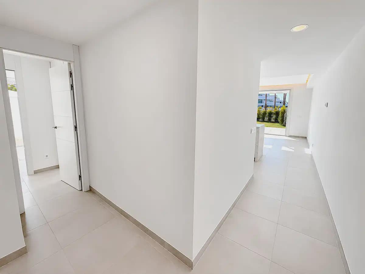 3 sypialnia Apartament na sprzedaż w Mijas z basenem garażem - 949 000 € (Ref: 9940410)