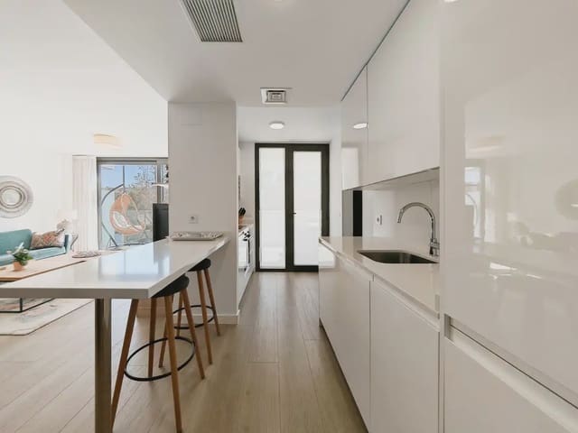 3 soveværelse Lejlighed til salg i La Cala de Mijas, Mijas med swimmingpool garage - € 615.000 (Ref: 9948314)