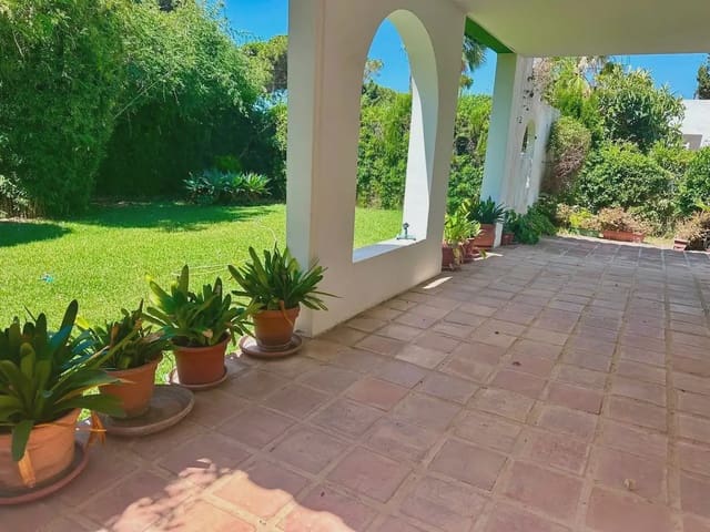 4 slaapkamer Villa te koop in Cabopino - Artola, Marbella met garage - € 1.150.000 (Ref: 9950068)