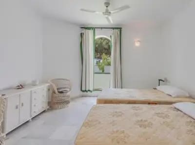 4 chambre Villa/Maison à vendre à Marbella avec garage - 1 150 000 € (Ref: 9950068)