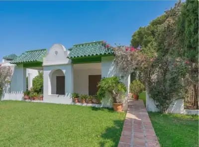 4 chambre Villa/Maison à vendre à Marbella avec garage - 1 150 000 € (Ref: 9950068)