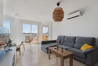 2 Zimmer Penthouse zu verkaufen in Fuengirola mit Pool - 450.000 € (Ref: 9950069)