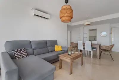 2 Zimmer Penthouse zu verkaufen in Fuengirola mit Pool - 450.000 € (Ref: 9950069)
