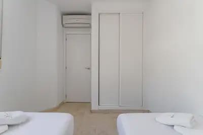 2 Zimmer Penthouse zu verkaufen in Fuengirola mit Pool - 450.000 € (Ref: 9950069)