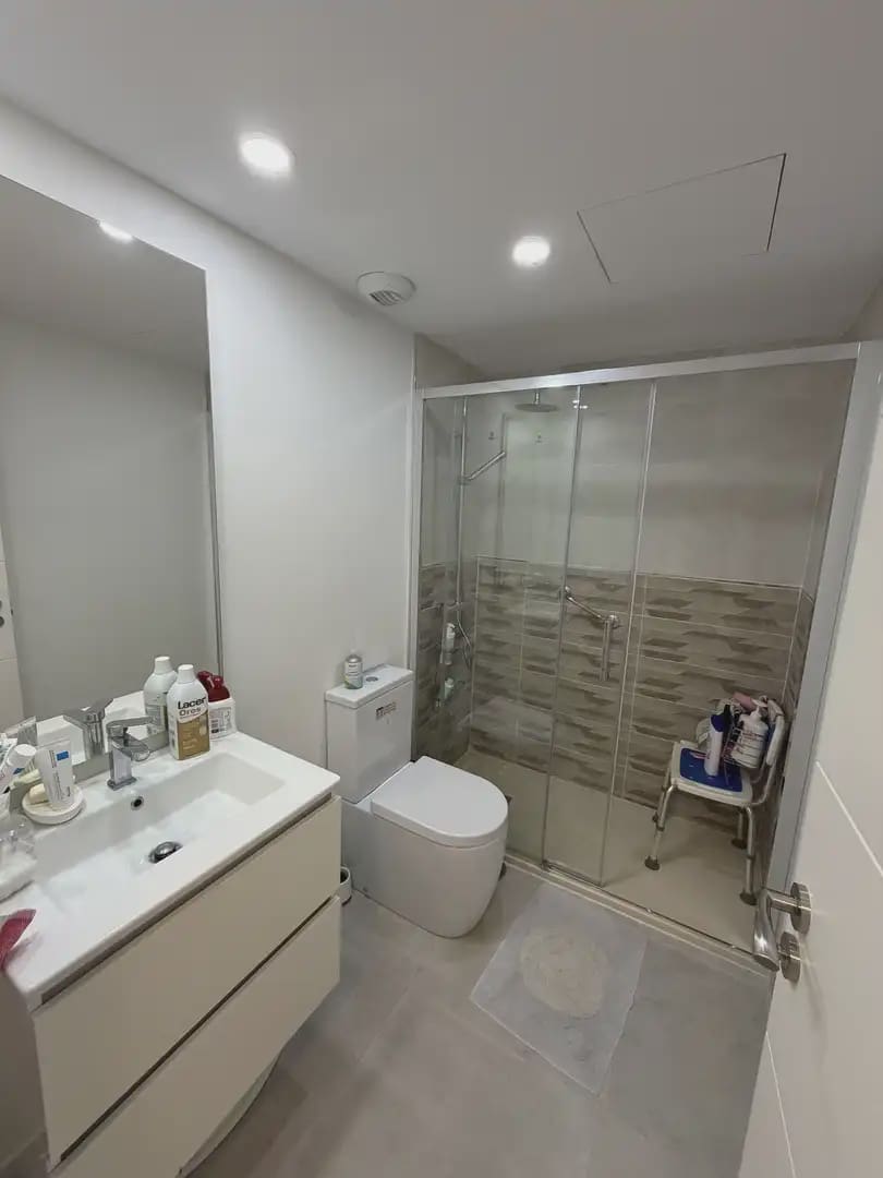 2 bedroom Apartment for sale in Benalmadena with pool garage - € 449,000 (Ref: 9950070)