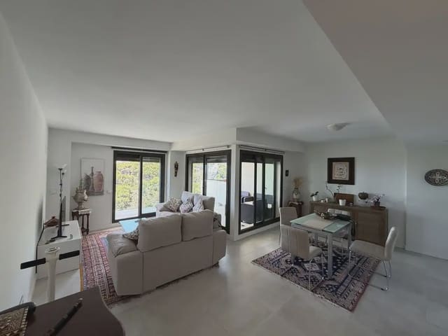 2 bedroom Apartment for sale in Arroyo de la Miel, Benalmádena with pool garage - € 449,000 (Ref: 9950070)