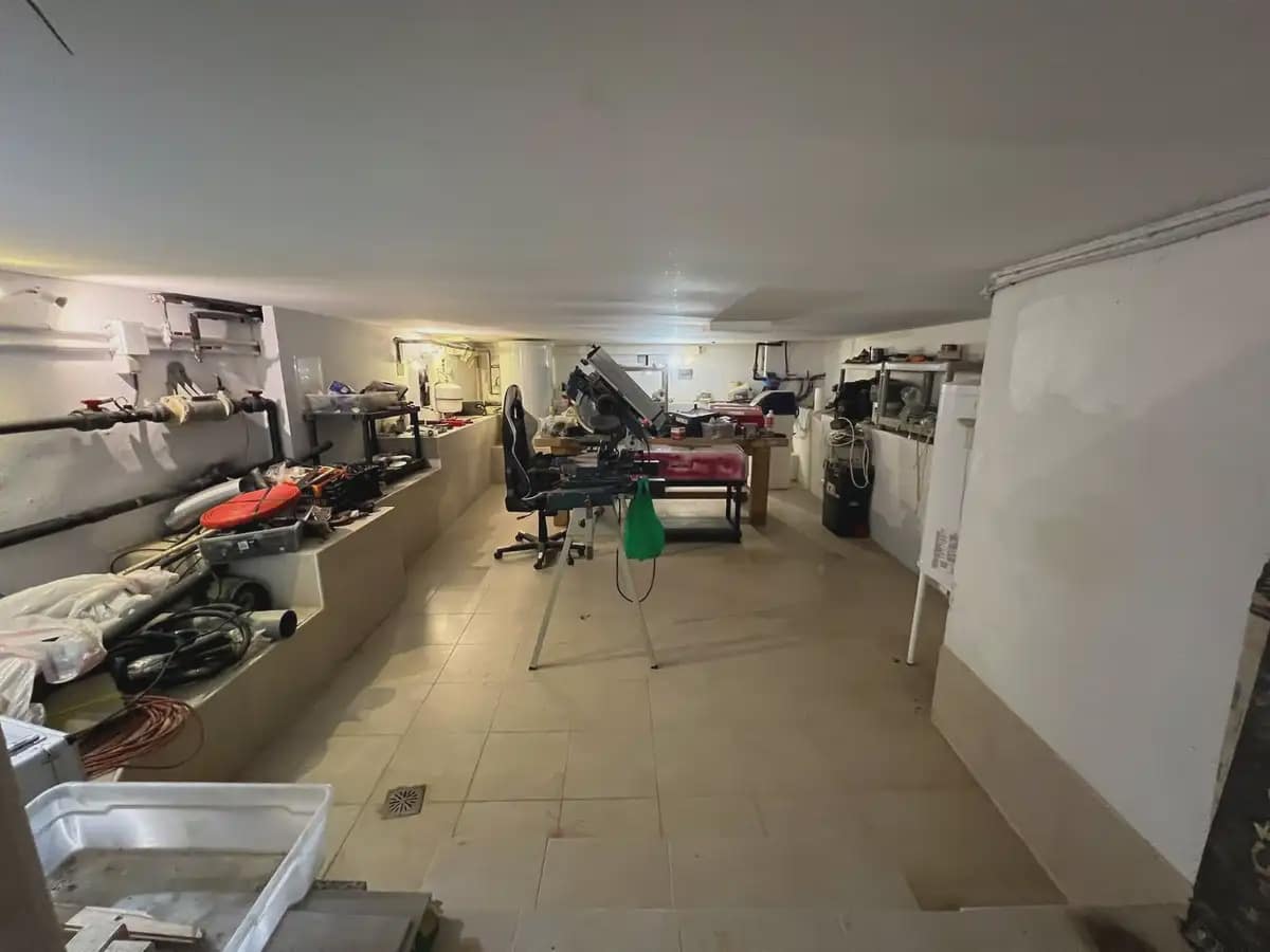 4 Zimmer Villa zu verkaufen in Marbella mit Pool Garage - 1.190.000 € (Ref: 9950797)