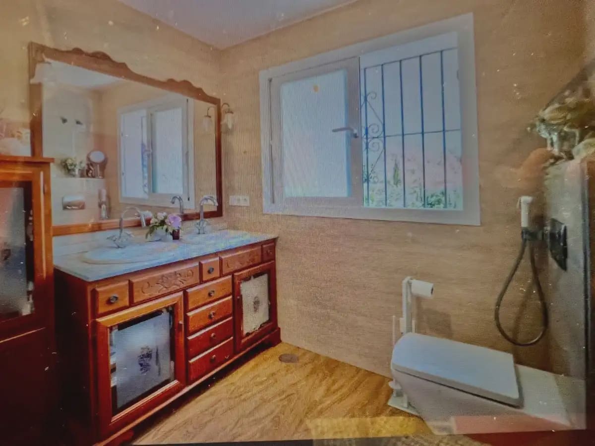 4 Zimmer Villa zu verkaufen in Marbella mit Pool Garage - 1.190.000 € (Ref: 9950797)